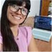 Profesora de inglés con más de 12 años de experiencia dando clases a jóvenes y adultos. Usando Zoom y adaptando horarios