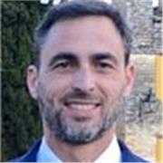 Profesor de contabilidad y derecho tributario con experiencia