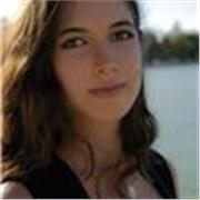 Estudiante especializada en artes y diseño, sensibilidad, cercanía y atención. Apasionada y con vocación en mi trabajo.