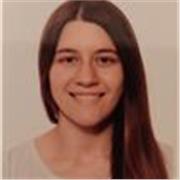 Estudiante de turismo, da clases que tenga que ver con esta carrera, economía, ciencias sociales de bachillerato y eso