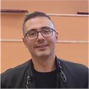 Insegnante di Psicologia e materie Psicologiche per studenti/sse di istituti di Istruzione secondaria superiore come liceo delle scienze umane, socio-psico-pedagogico o servizio sociale. Formazione Universitaria Avanzata