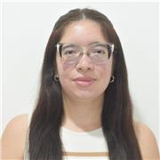 Profesora de Economía, con experiencia en clases de Microeconomía y Macroeconomía