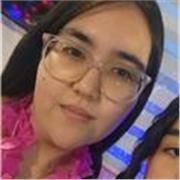 Profesora de Inglés realiza clases de reforzamiento y apoyo escolar