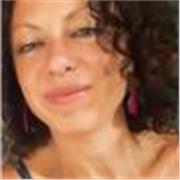 Laureata in Lettere / 13 anni in Inghilterra. Offro lezioni di Italiano e Letteratura per Stranieri e di Inglese