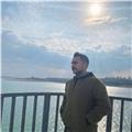 Öğretirken öğrenmeye seven ve karşıdakinin tam anlamıyla öğrendiğini görmek isteyen biriyim. 