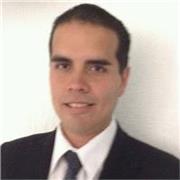 Doctor en Derecho especializado en área administrativa corporativa fiscal y de seguridad social