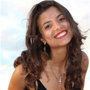 Sono giovane e amichevole, più che un insegnante un'amica!