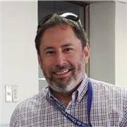 Profesional (constructor civil) con experiencia docente