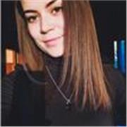 Graphic design anche di moda per tutte le età, insegnamento online e su Taranto