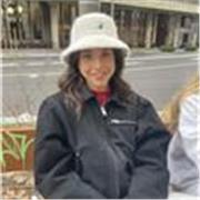 soy Inés, una estudiante de arte dramático y audiovisuales, me gustaría poder dar apoyo en algunas materias a quien lo necesite 