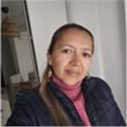 Profesional y madre de familia con conocimientos, carisma y paciencia para acompañar niños en sus procesos formativos 