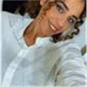 Sono una maestra di scuola primaria, molto preparata, precisa e disponibile. 