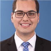 Sou professor de inglês com proficiência comprovada pela DET, cursando o último semestre de licenciatura em letras. Experiência de 5 anos na função