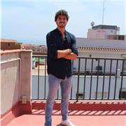 Abogado imparte clases de derecho de contratos, reales e hipotecario y sucesiones