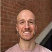 Weniger im Weg. Mehr im Fluss. | Psychologe & Psychotherapeut i.A. begleitet Jugendliche und junge Erwachsene in Berlin und online