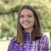 Doble grado en Primaria y Pedagogía. Especialista en técnicas de estudio y apoyo en todas las materias, Inglés (C1) y Francés.  