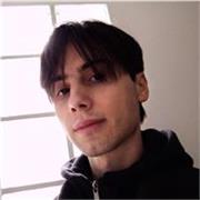 Estudiante de sistemas imparte clases de matemática para alumnos de primaria, secundaria e ingreso de la universidad