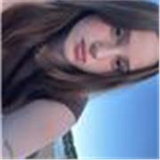 Soy una chica joven que le gusta mucho el inglés y los peques.