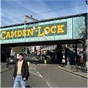 Per aiuto compiti e ripetizioni su chimica, matematica, fisica e per scuole superiori anche materie come italiano e filosofia.