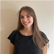 Enseignante de FLE avec 2 ans d'expérience offre des cours particuliers à distance.