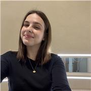 Lehrerin mit drei jähriger Erfahrung (+Hochschulabschluss) in mehreren Ländern bietet Englischunterricht (online).