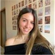 Me encanta ayudar a que la gente aprenda y tenga nuevos conocimientos. Tengo el Doble Grado en Educación Infantil y Primaria. 