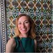 Soy una profesora consumada y enérgica con una pasión por crear competencias culturales y habilidades de comunicación lingüística.