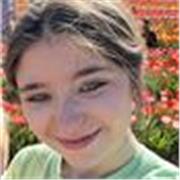 studentessa universitaria con diploma di liceo linguistico