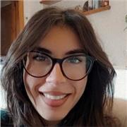 Sono studentessa e nel tempo libero faccio ripetizioni di matematica inglese e spagnolo e aiuto nello studio a casa. Ho già avuto esperienze con un bambino di scuola elementare l anno scorso e un ragazzo di terza superiore con DSA che seguo ancora. Cerco