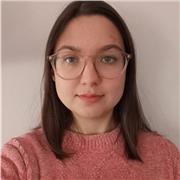 Profesora de inglés ofrece clases para todos los niveles