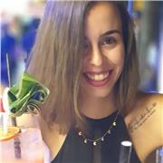 Doy clases particulares para niños/as de primaria para reforzar la materia dada en clase. Tambien puedo ayudar con inglés