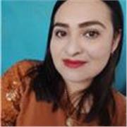 Trabaja desde casa como docente de derecho