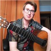 Profesor de guitarra clásica imparte clases particulares tanto como hobby como nivel conservatorio. Clases flexibles y adaptadas