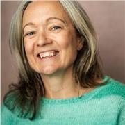 Native English tutor with over 13 years' primary teaching experience offering 1:1 English and Maths lessons to KS1 and 2 children