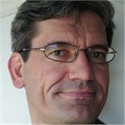 Je suis professeur certifié, je donne des cours particulier à domicile en maths, physique et sciences, du primaire au lycée.