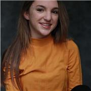 Soy Elena estudiante de 4ESO y doy clases de Inglés a niñ@s de primaria