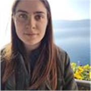 Madrelingua tedesca, diplomata alla scuola pea di Varese e studentessa di Educazione Professionale