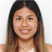 Profesora con conocimiento en diferentes ramas con adaptación curricular