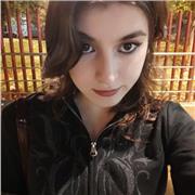 Me defino como una persona autodidacta y 
bastante proactiva me gustaría dar clases a niños y niñas de primaria o infantil.