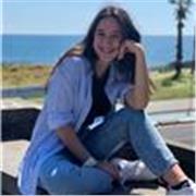 Studentessa di giurisprudenza dà ripetizioni per bambini e ragazzi di elementari e medie