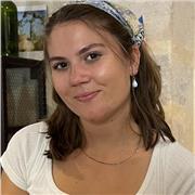 I’m a Masters student with an undergrad in languages. I aim to help students who need extra support with French learning.