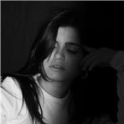 Impartisco lezioni di canto, pianoforte, ear treaning, solfeggio, armonia e storia della musica.
Anche per preparazione al conservatorio