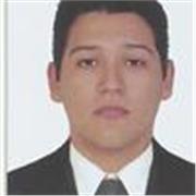 profesor de office da clase a todos las personas que deseen un aprendizaje de las herramientas office