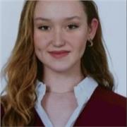 Profesora de inglés, matemáticas, lengua... Entre 4 y 14 años. Soy organizada, empática y me adapto a necesidades de cada persona.