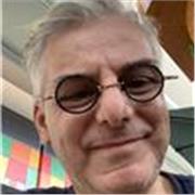 Plus de 30 ans d’expérience dans l’enseignement du français, de manière ludique, dynamique et passionnée pour tout public.