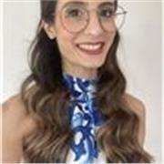 Laureata in scienze della mediazione linguistica, offre supporto scolastico e lezioni di inglese, spagnolo ed italiano online. 