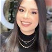 Autentica, resolutiva, creativa, proactiva, motivadora, empática, flexible y analítica 
