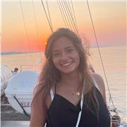 Etudiante en deuxième année de classe préparatoire aux grandes écoles de commerce, je donne des cours de mathématiques aux élèves (niveau maximum : terminale)