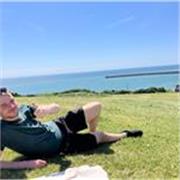 I'm an English native who is teaching Japanese. I love teaching and will enjoy helping you on your Japanese learning journey.