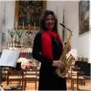 Studentessa laureando in sassofono e pianoforte